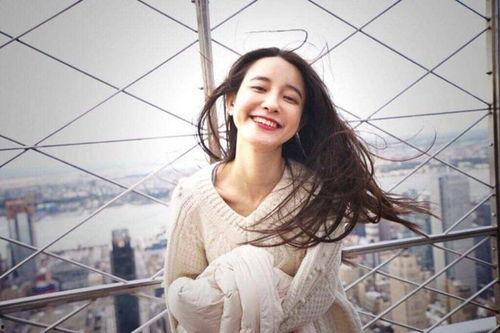 中国网红张大奕吃瓜